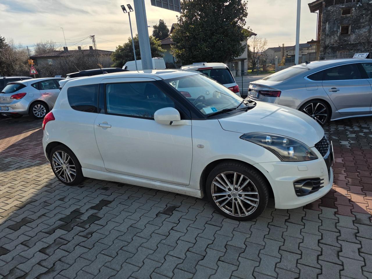 Suzuki Swift 1.6 VVT Sport perfetta e garantita 12 M
