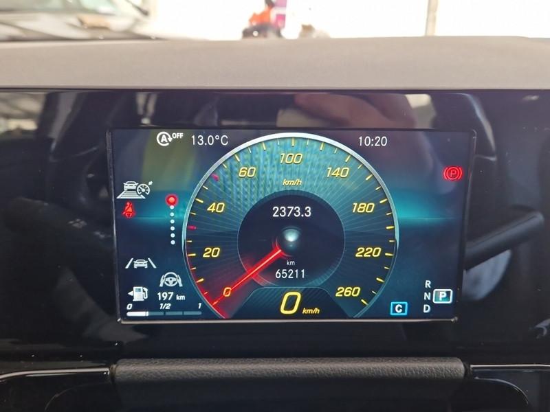 MERCEDES-BENZ GLA 200 D AUTOMATIC SPORT CROSSOVER