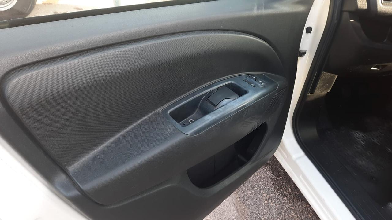 Opel Combo 1.6 CDTi perfetto se ai un furgone da dare in permuta dal 2009 in poi costa solo £5400