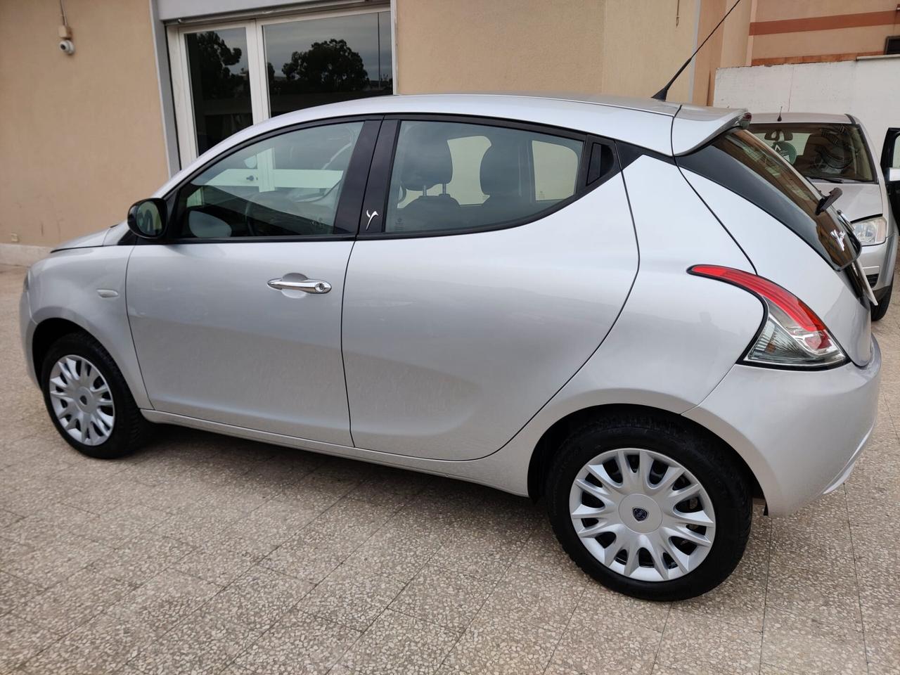 Lancia Ypsilon 1.2 Benzina