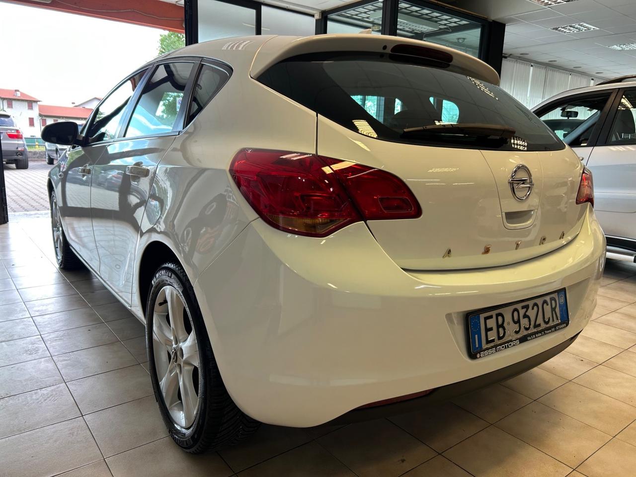 Opel Astra - 2010 1.4 GPL 100cv 174.000 km