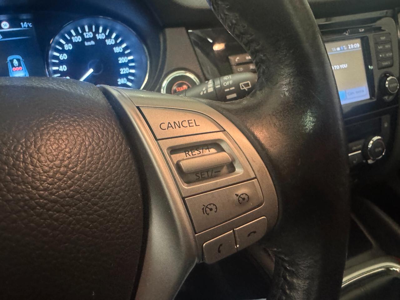 NISSAN Qashqai 1.5 dCi N-Connecta