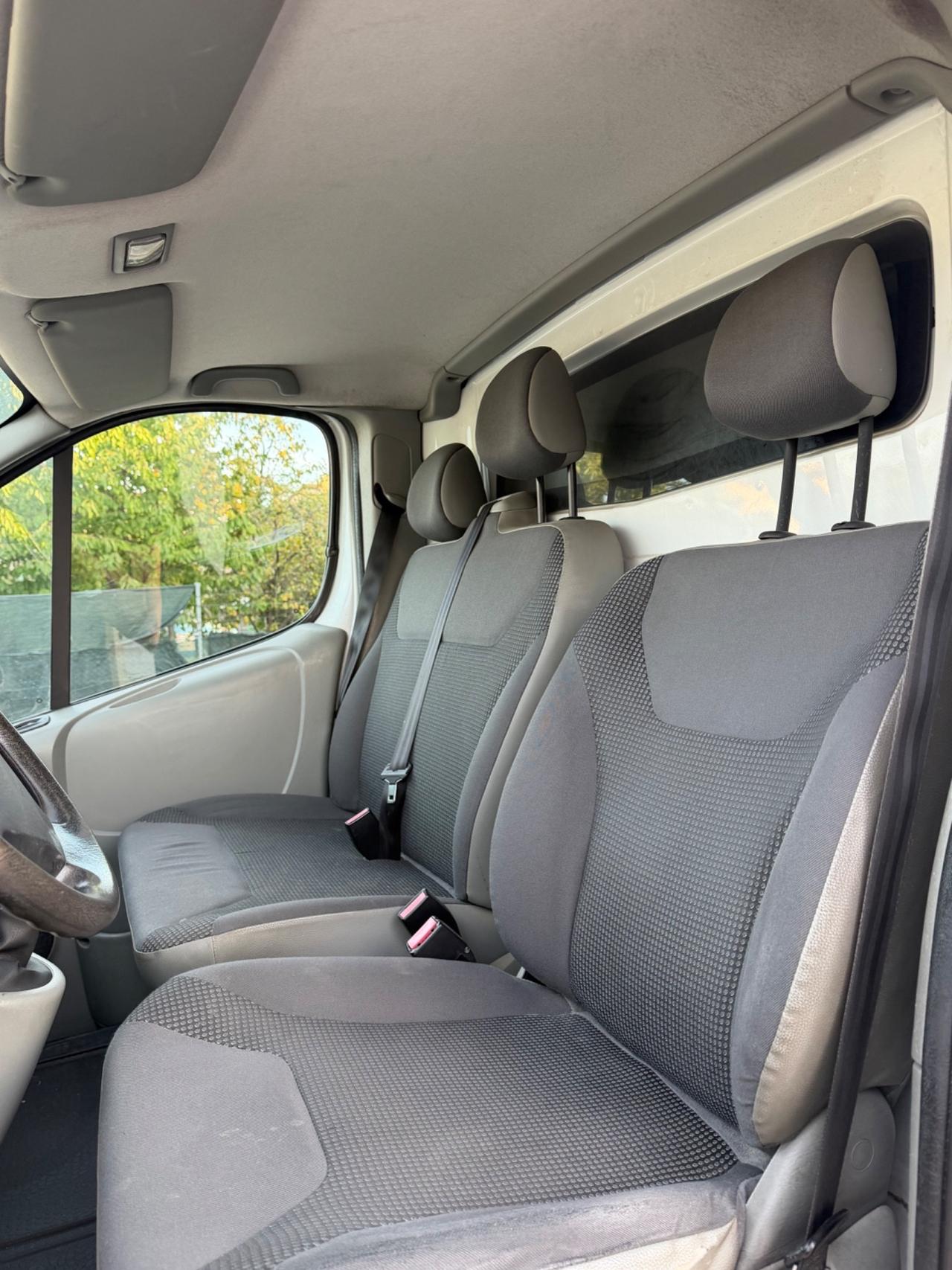 Opel VIVARO benzina