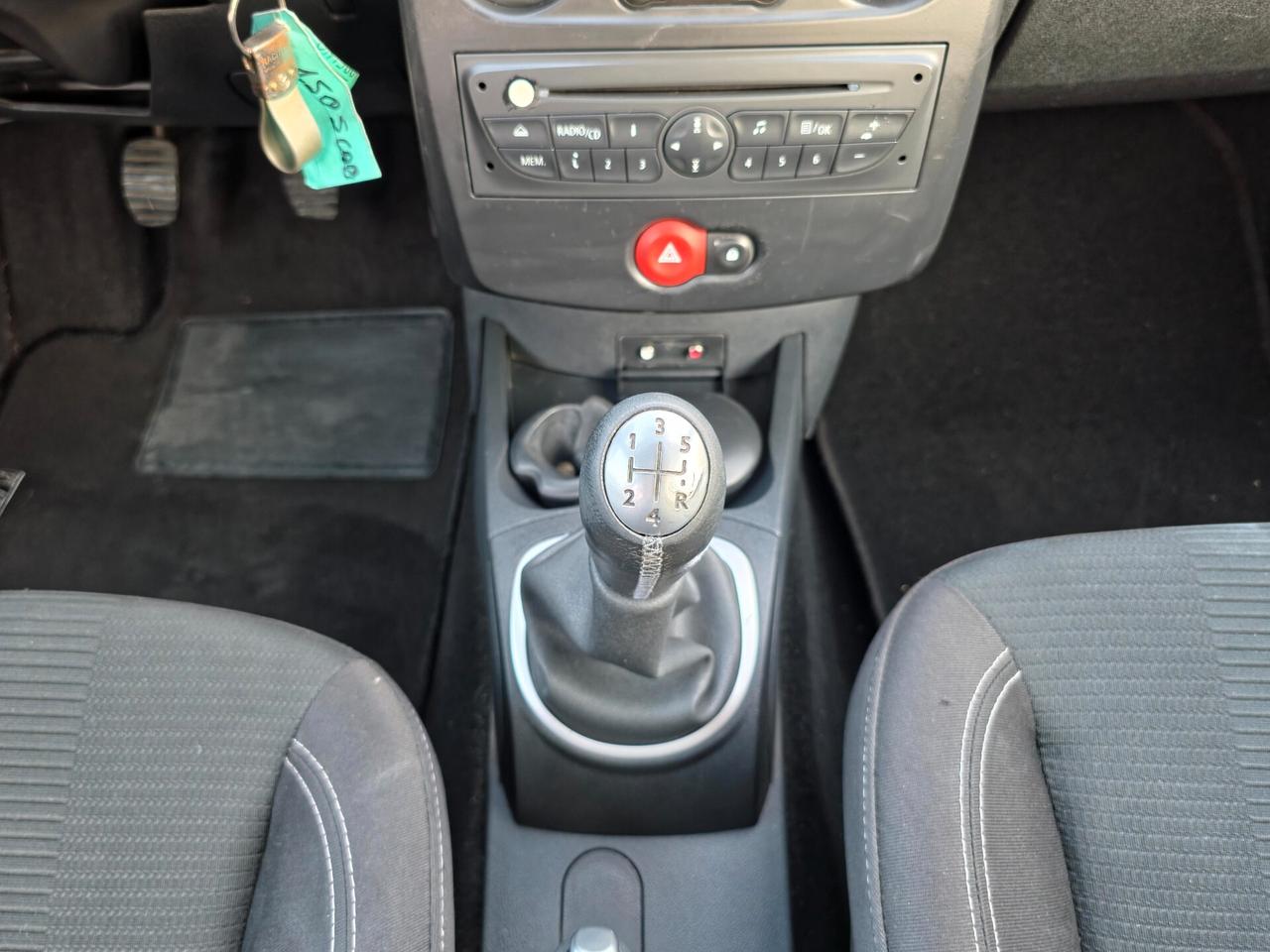 Renault Clio 1.2 16V 5 porte Luxe CV-75 E4 Manuale NEO 2010