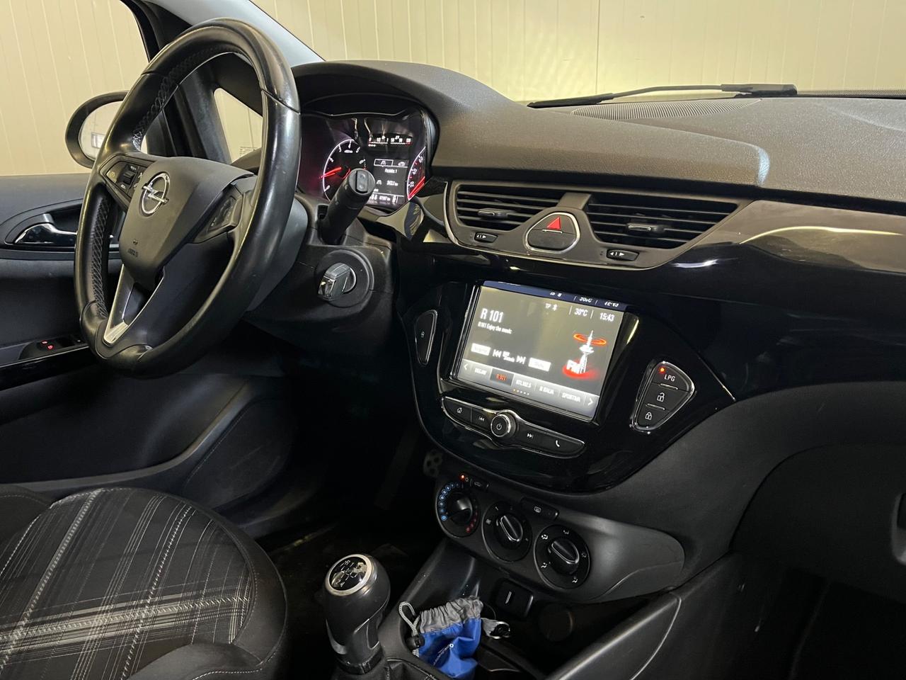 Opel Corsa 1.4 90CV GPL Tech 5 porte b-Color