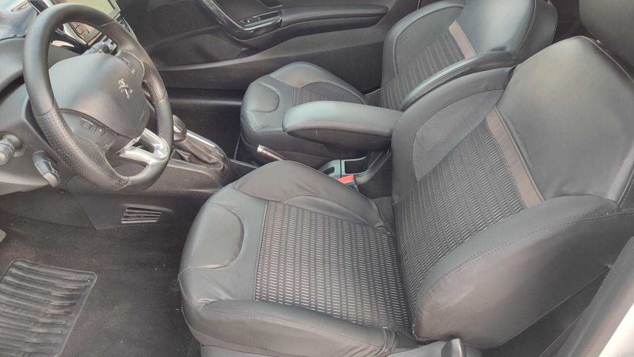 Peugeot 208 1.4 HDI TETTO PANORAMICO