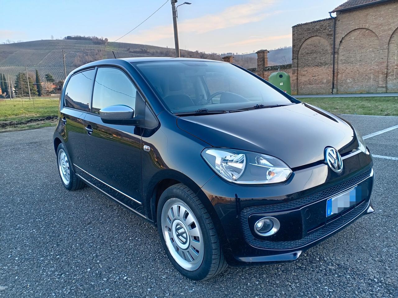 Volkswagen up! 1.0 75 CV 5p. high