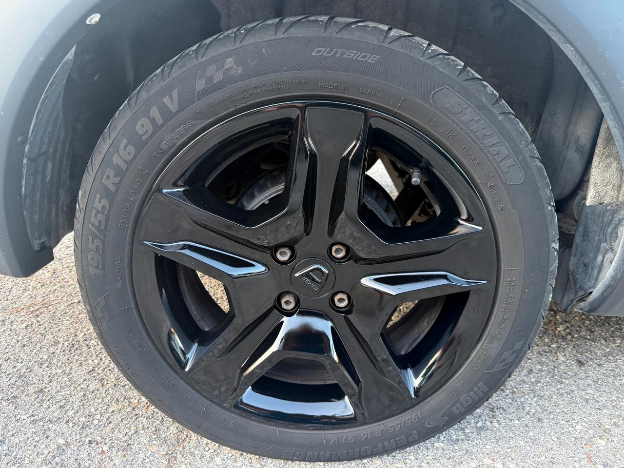 "UNICA" Dacia Lodgy 1.6 100CV GPL 7 posti