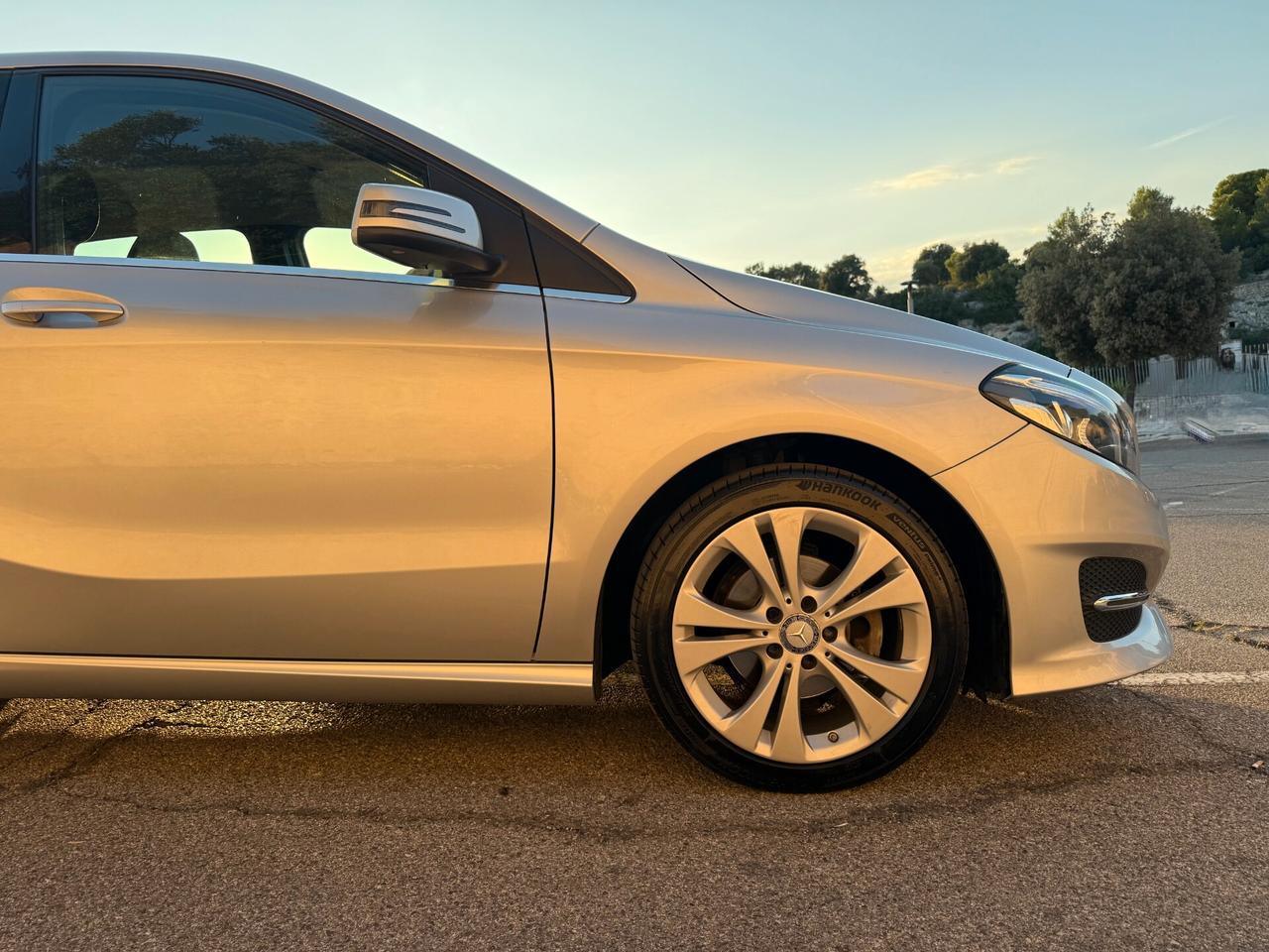 Mercedes B180 SPORT/1500 110CV/FULL LED/CERCHI 17