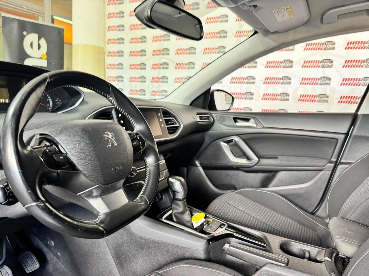 Peugeot 308 BlueHDi 120 S&S EAT6 SW Allure