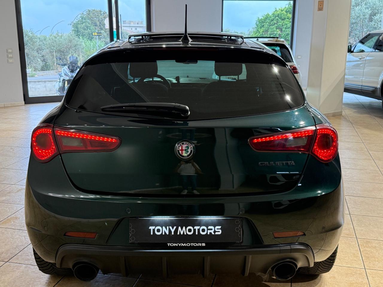 Alfa Romeo Giulietta 1.6 JTDm 120 allestimento VELOCE verde Visconti