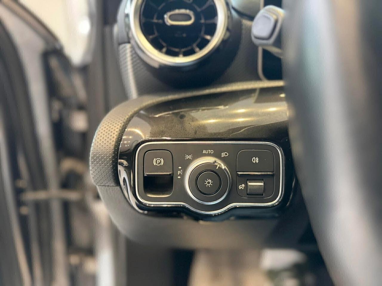 Mercedes-benz A180d Automatic Sport "40.000KM"