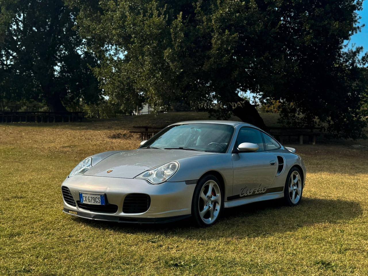 Porsche 911 Turbo cat Coupé