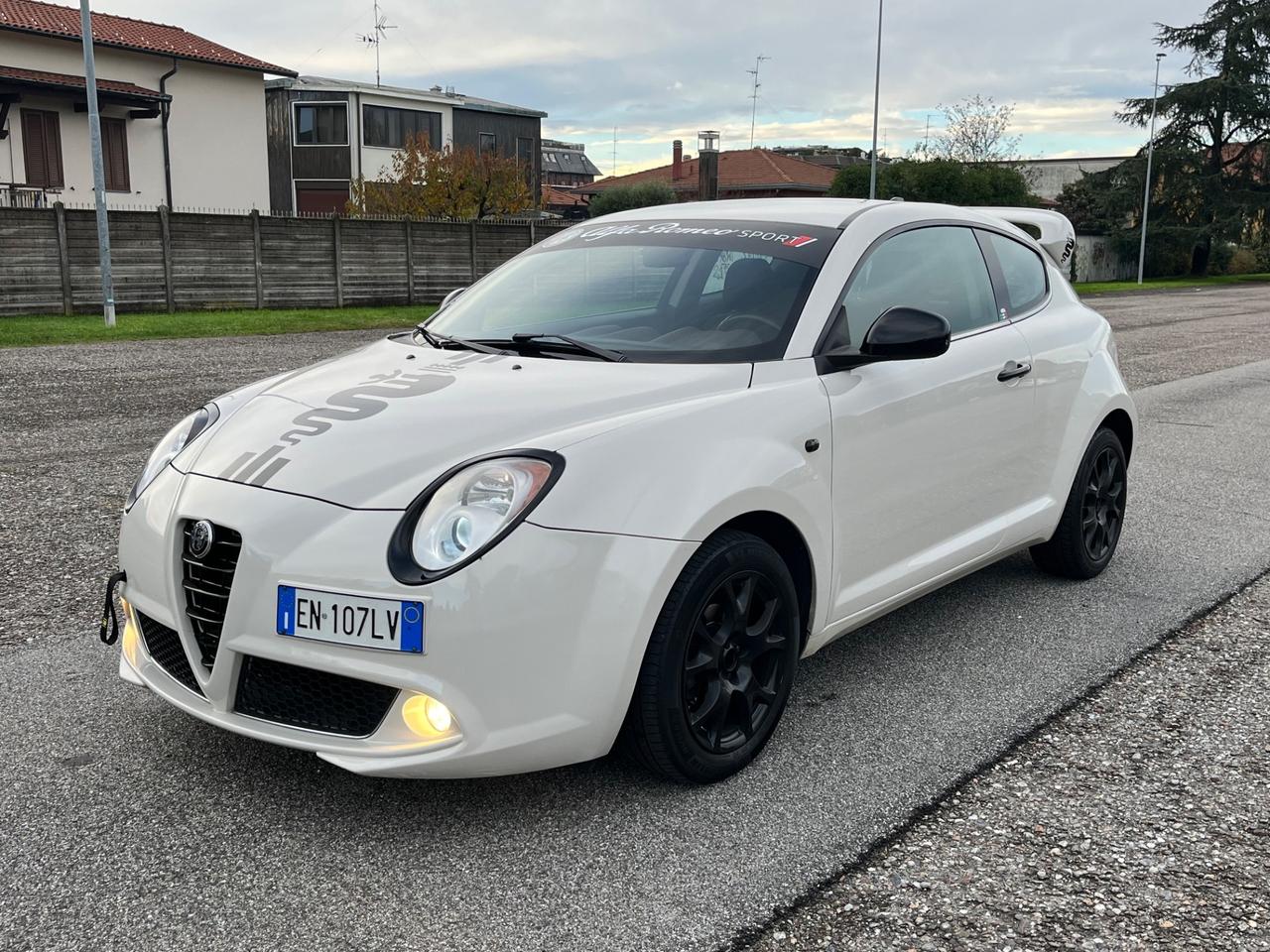 Alfa Romeo MiTo 1.4 - 78 CV - Distinctive sport pack -