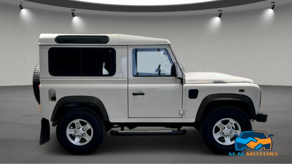 Land Rover Defender 90 SW Defender 90 2.4 td S SW