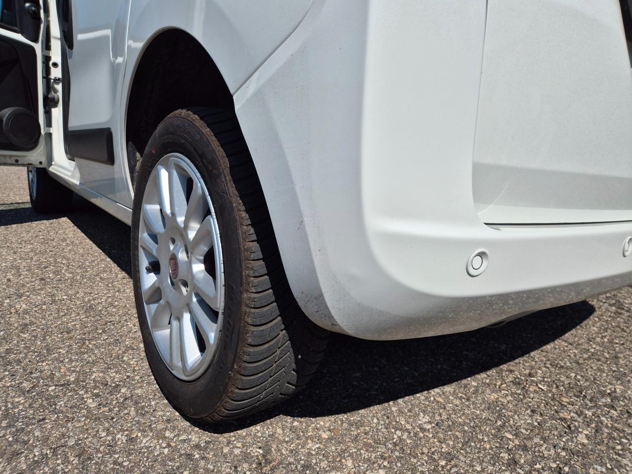 Fiat Qubo 1.4 8V 77 CV Lounge Natural Power