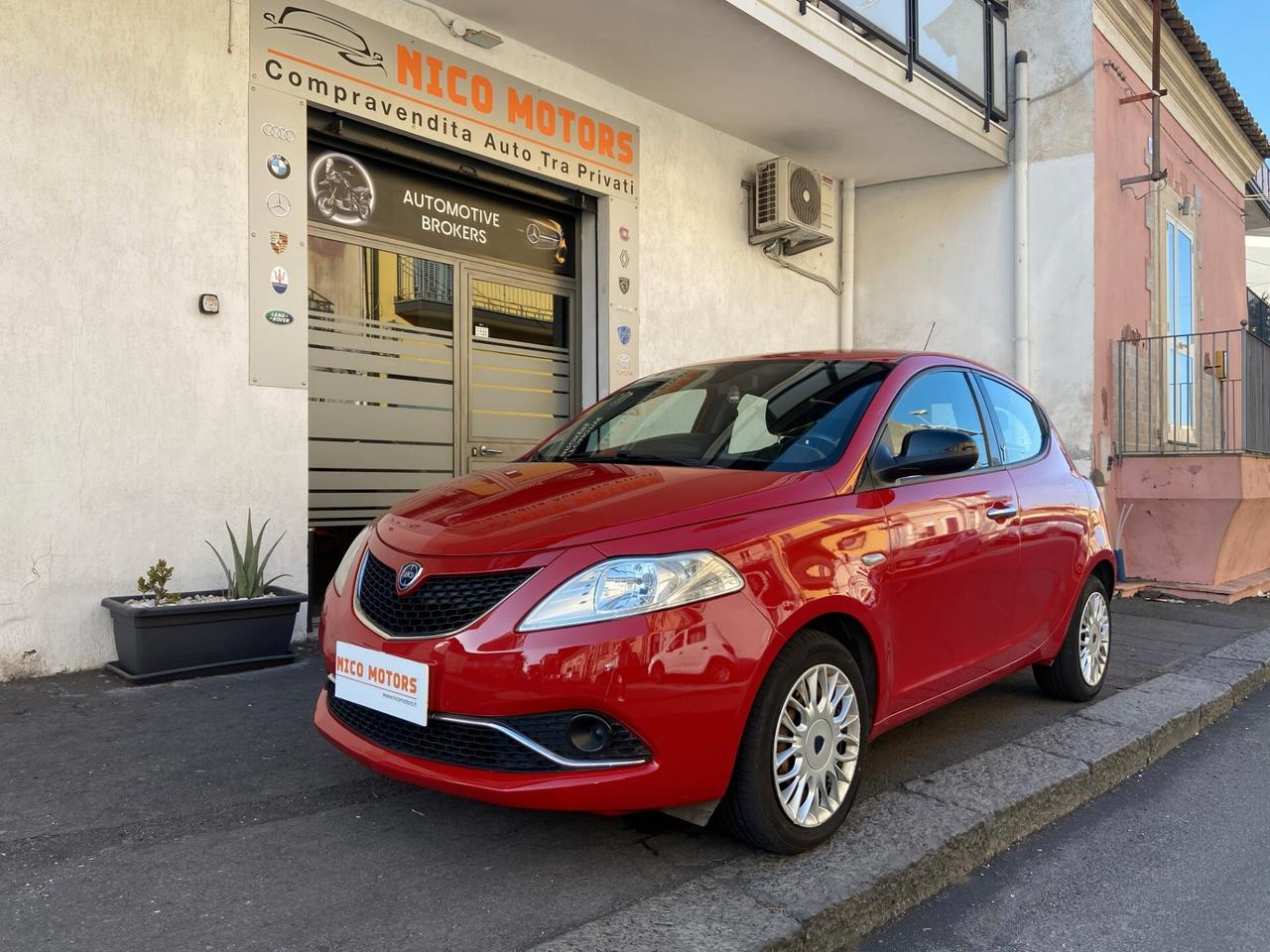 Lancia Ypsilon 1.3 MJT 16V 95 CV 5 porte S&S Silver