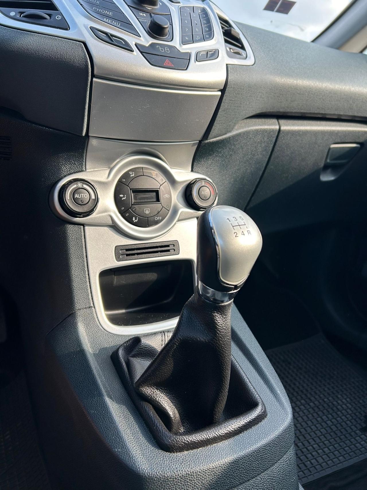 Ford Fiesta 1.2 82CV 3 porte Titanium