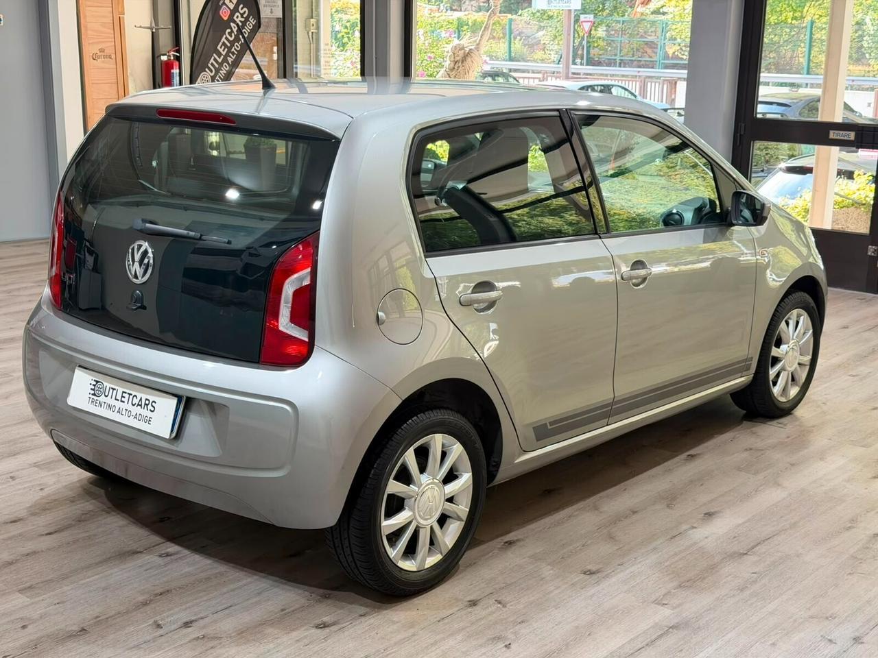 VOLKSWAGEN UP! 1.0 75cv 5p NEOPATENTATI 89.000km