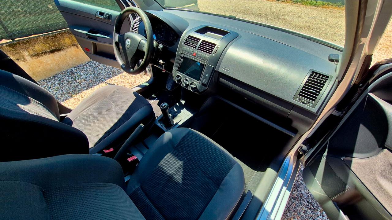 Volkswagen Polo 1.4 NEOPATENTATI