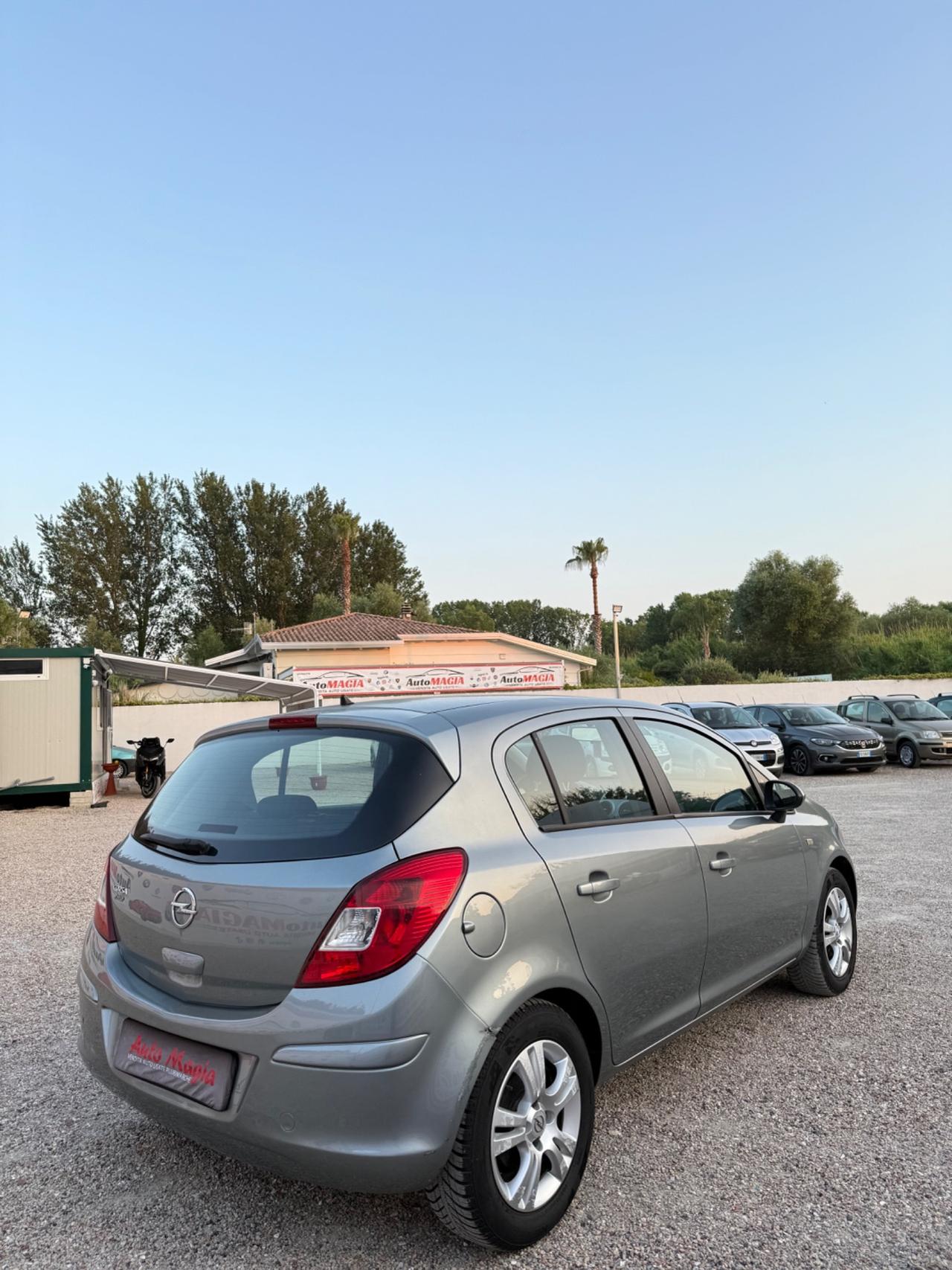 Opel Corsa 1.2 85CV 5 porte GPL-TECH Club