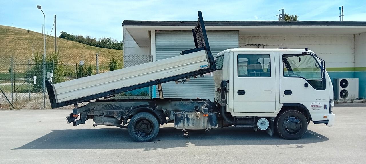 Isuzu npr 3.0 turbo diesel ribaltabile trilaterale doppia cabina