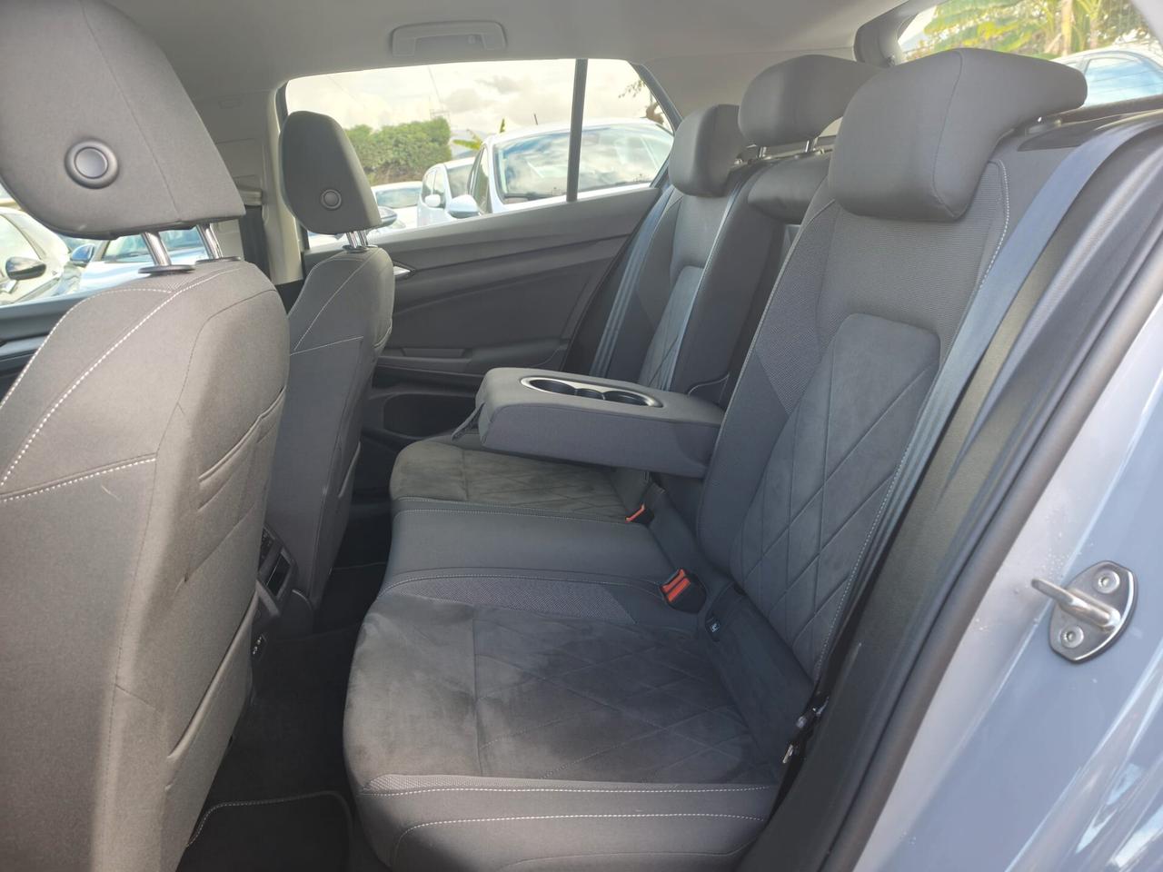 VW GOLF 8 2.0TDI 150CV DSG STYLE PLUS