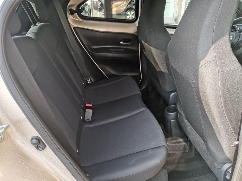 Toyota Aygo X 1.0B (72 CV) Lounge S-CVT