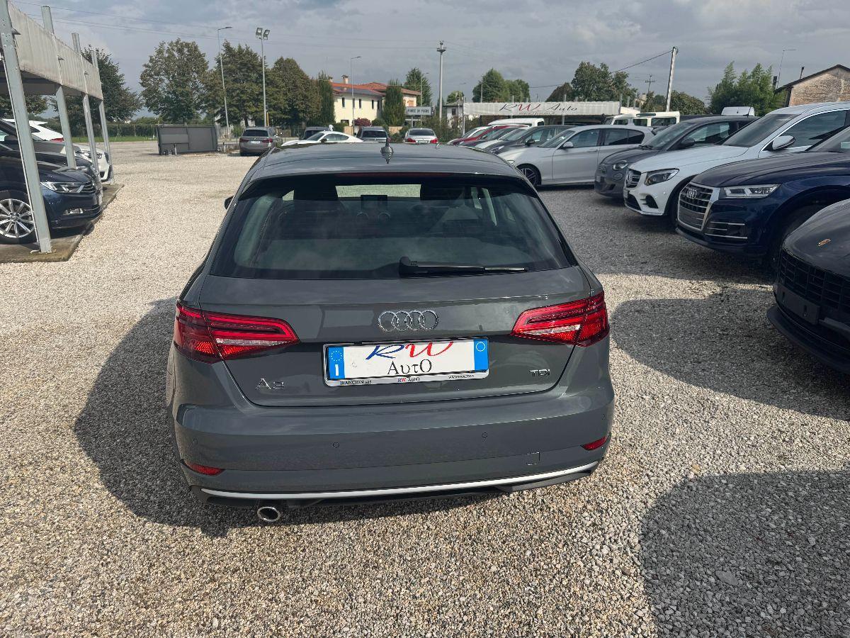 AUDI - A3 - 1.6 TDI S tronic Sport VIRTUAL