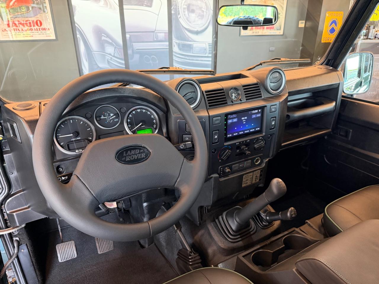 Land Rover Defender 110 2.4 TD4 Station Wagon SE - 7 POSTI -Ricond. "The world's style"