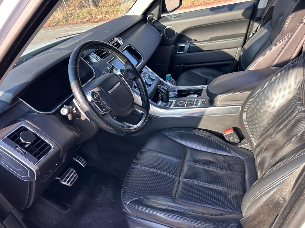 Land Rover Range Rover Sport 3.0 SDV6 HSE SPORT