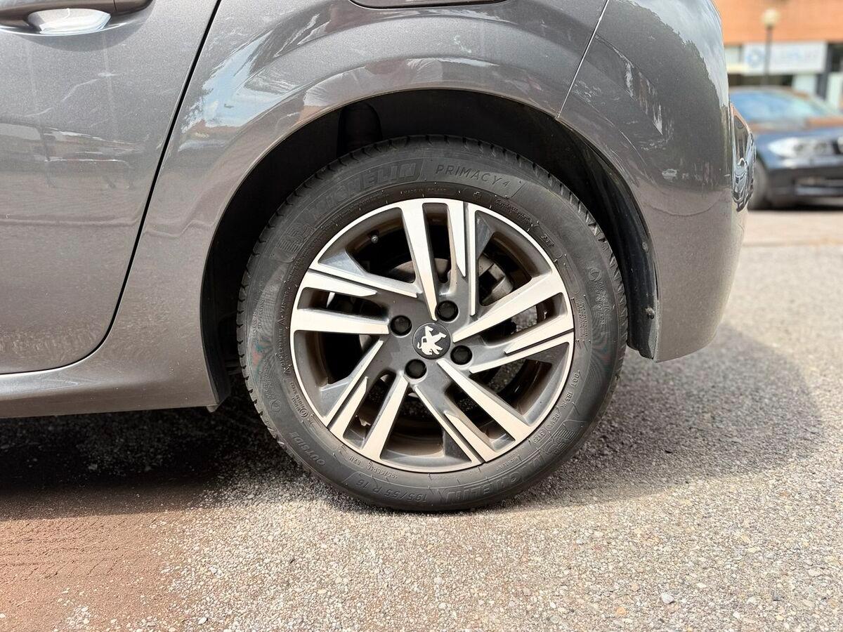 Peugeot 208 1.2 puretech Allure Pack s&s 75cv