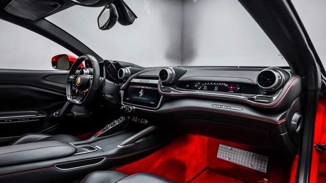 Ferrari GTC4 Lusso LEASING FULL INCLUSIVE - NOLEGGIO LUNGO TERMINE