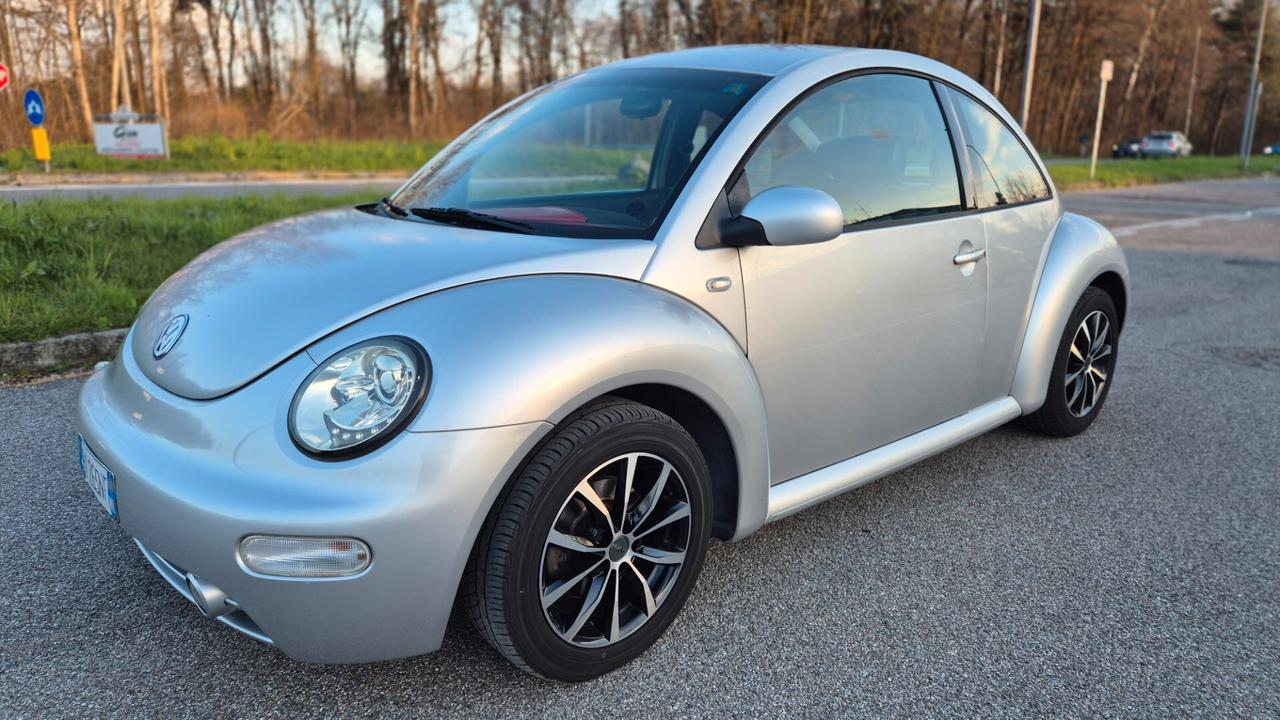 Volkswagen New Beetle 1.6