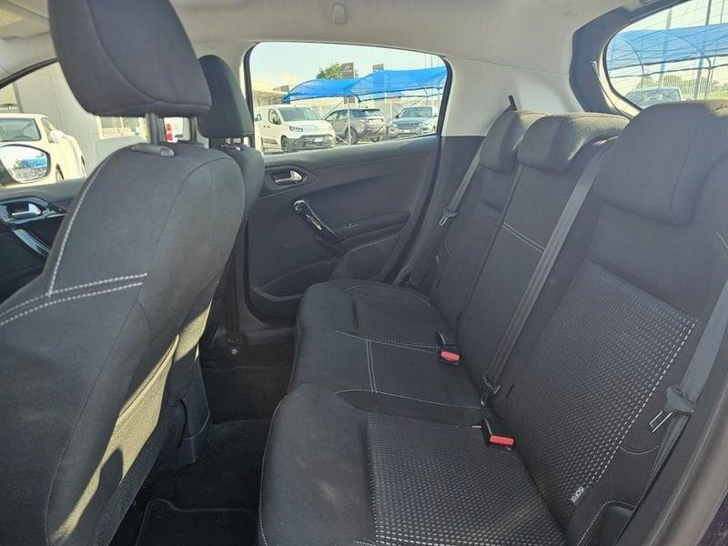 Peugeot 208 BlueHDi 75 5 porte Allure