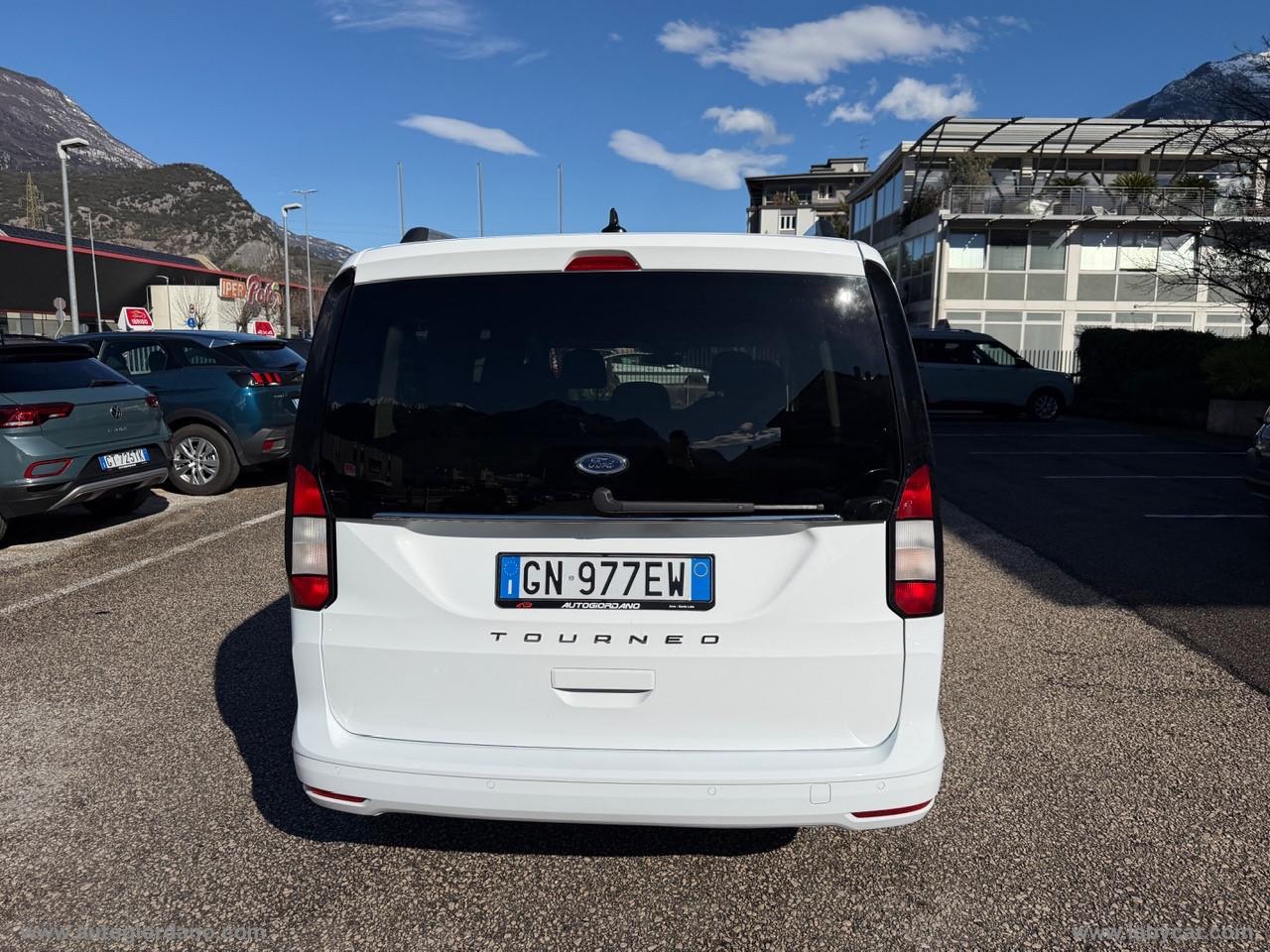 FORD Gr.Tourneo Connect 2.0 122 aut. Tit.