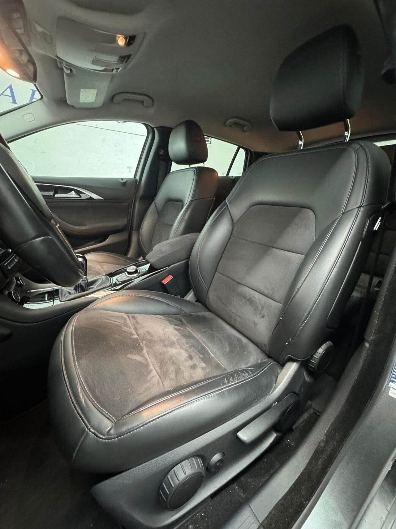 Infiniti Q30 1.5 diesel Premium Tech