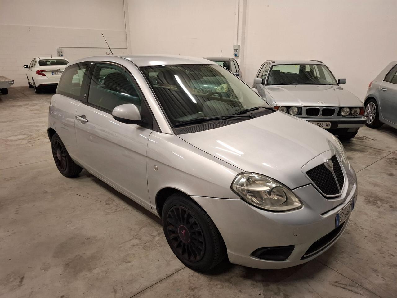 Lancia Ypsilon 1.2 Versus