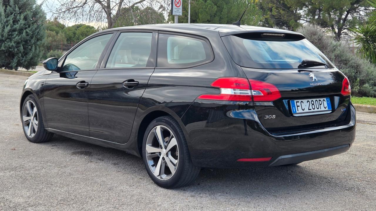 Peugeot 308 BlueHDi 120 S&S SW Allure