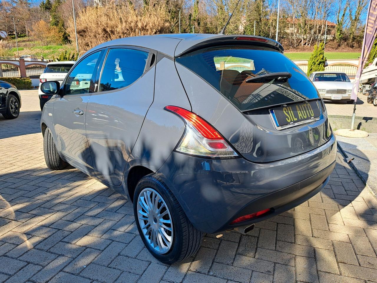 Lancia Ypsilon 1.2 69 CV 5p GPL Ecochic Gold /GPL VALIDO FINO 2035