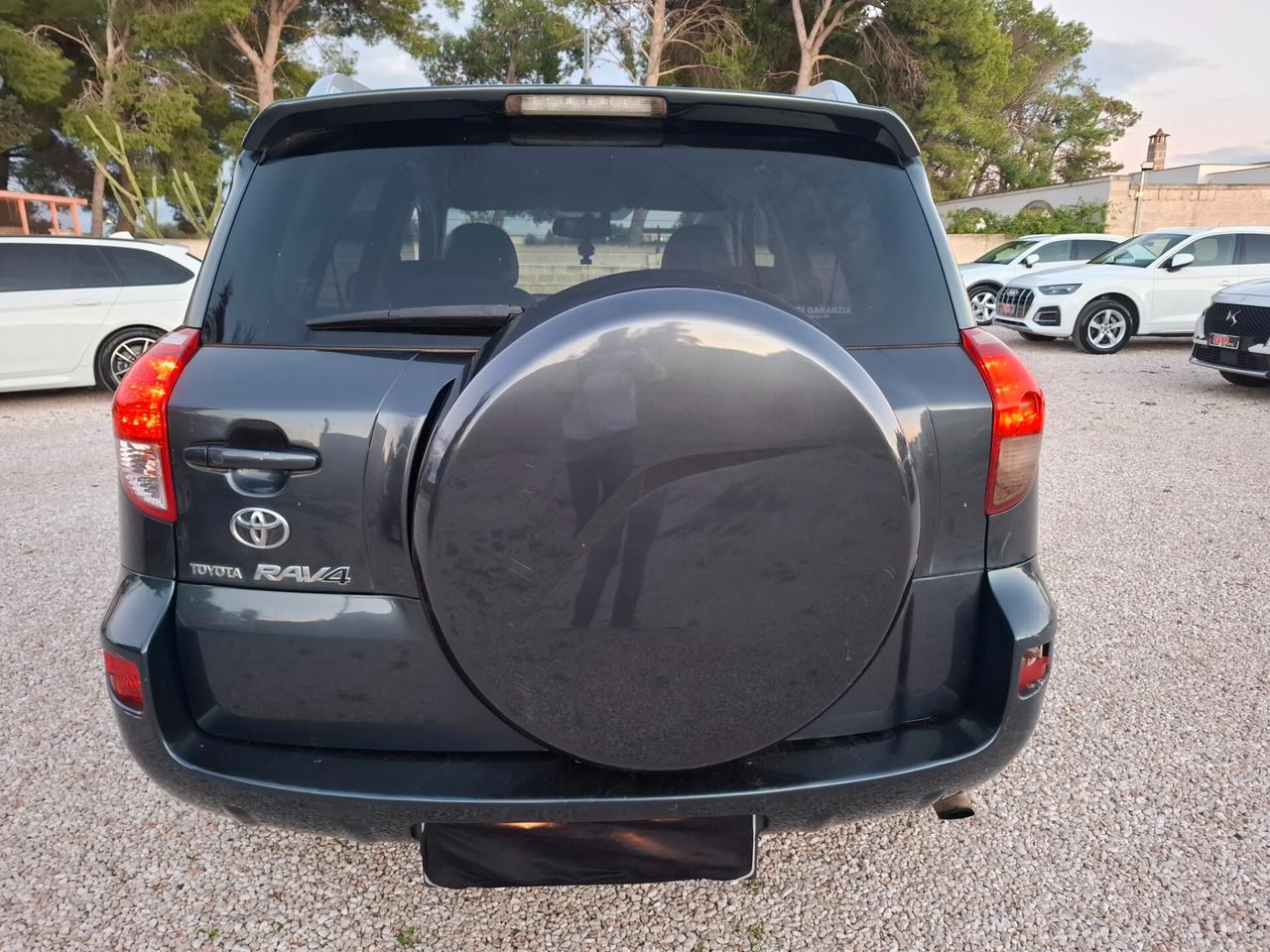 TOYOTA RAV 4 2.2 D 177 cv 4x4 LUXURY *PELLE-CERCHI*