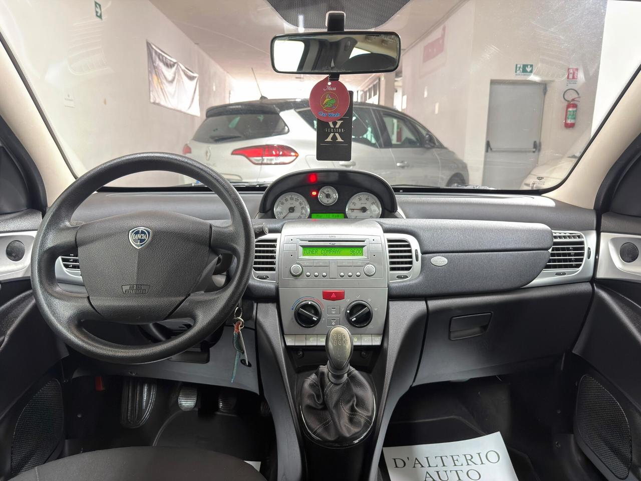 Lancia Ypsilon 1.2 Modamilano