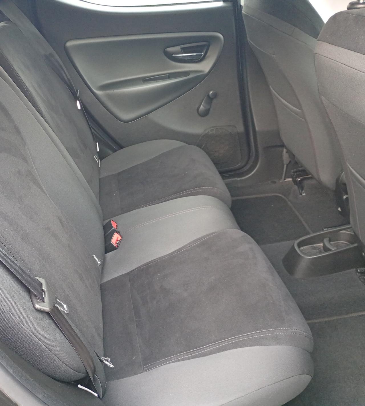 Lancia Ypsilon 1.2 69 CV 5 porte S&S Gold