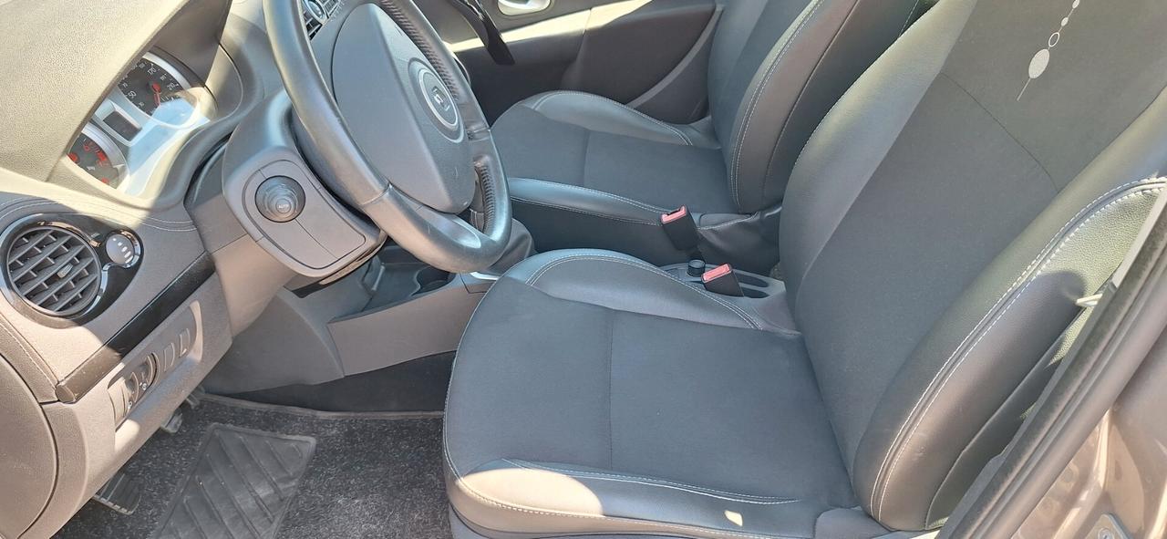 Renault Clio 1.2 16V 5 porte Live!