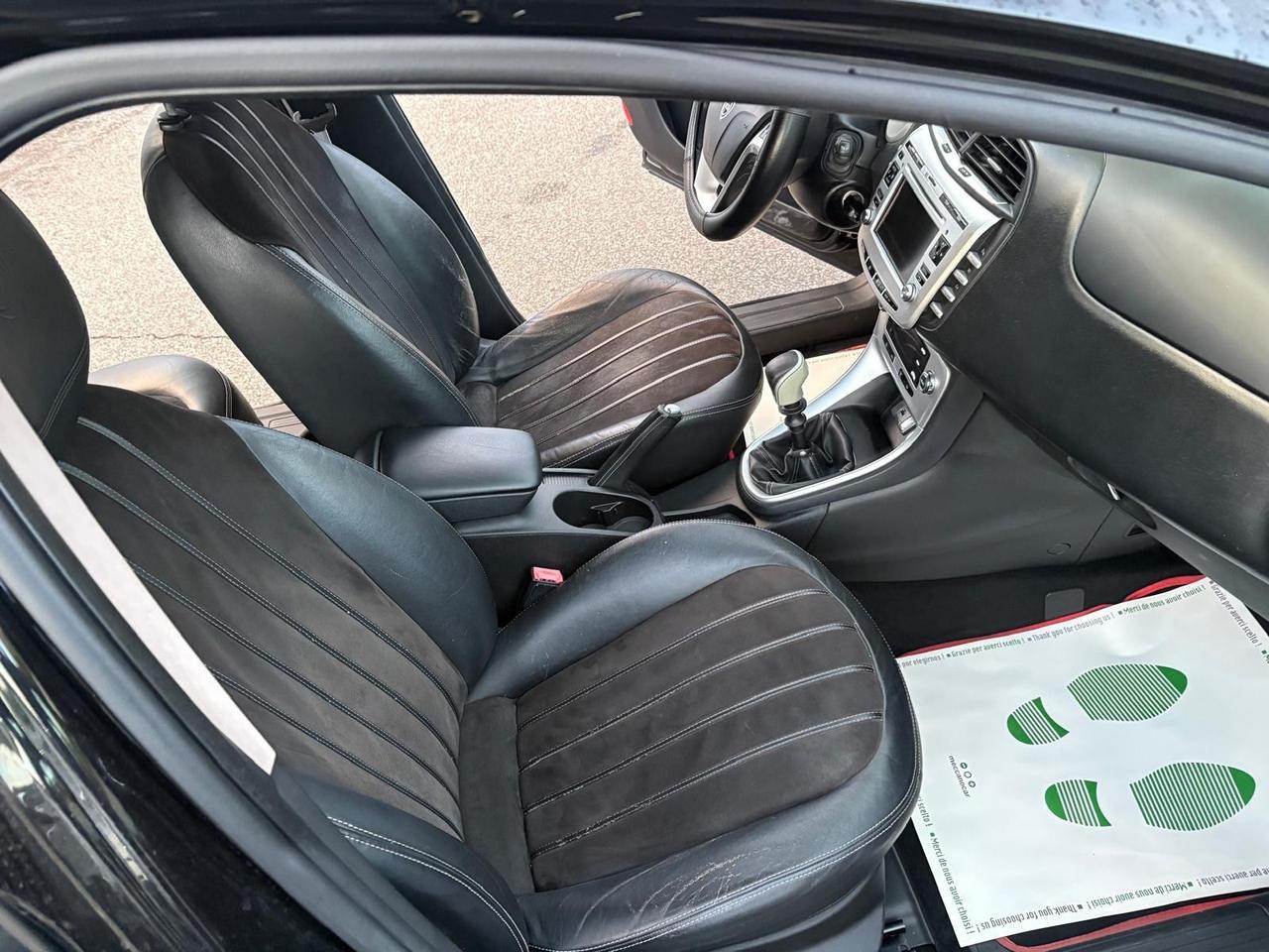 Lancia Ypsilon Delta III 2008 1.6 mjt argento 120cv