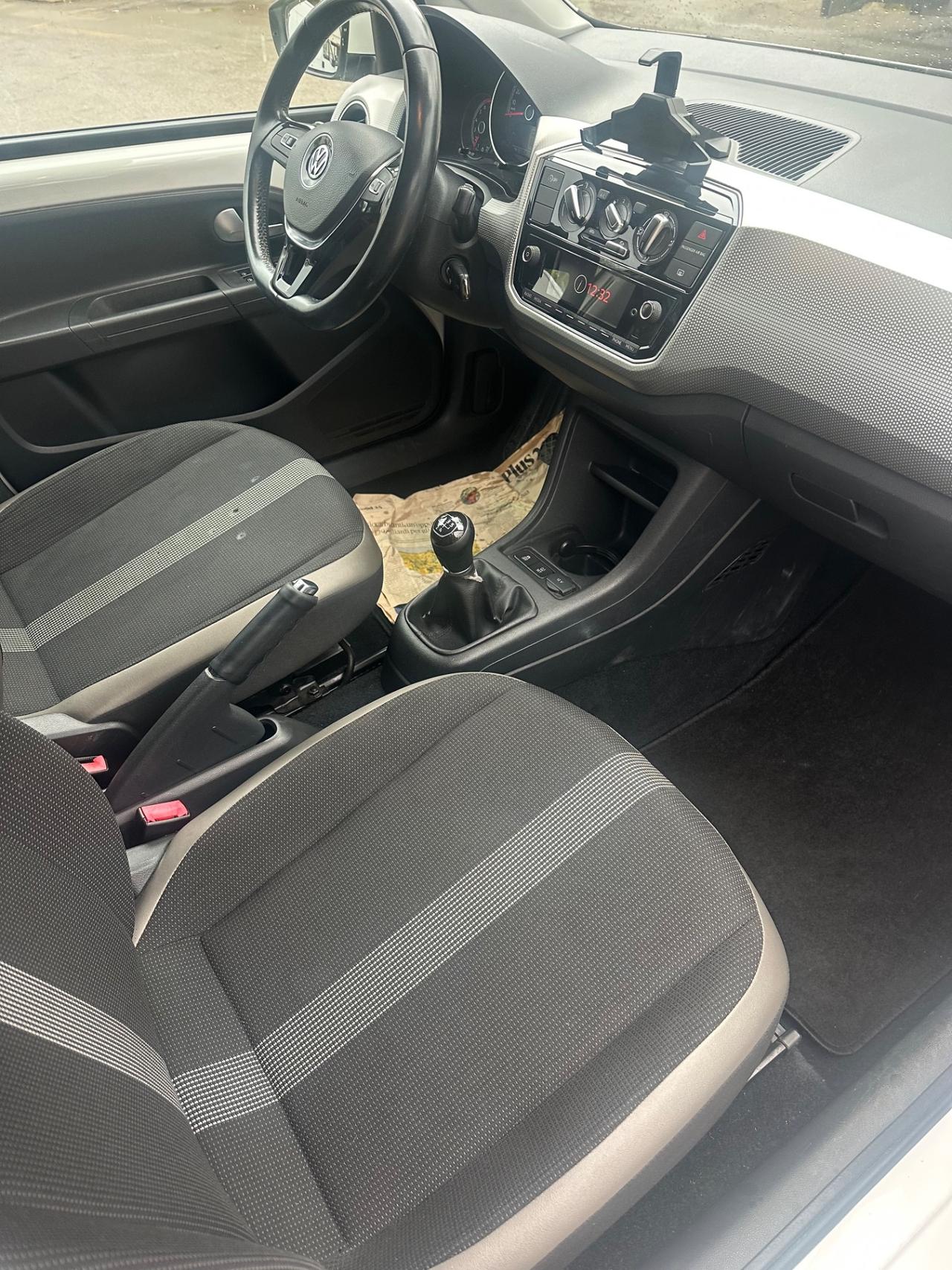 Volkswagen up! 1.0 TSI 90 CV 5p. cross BlueMotion Technology