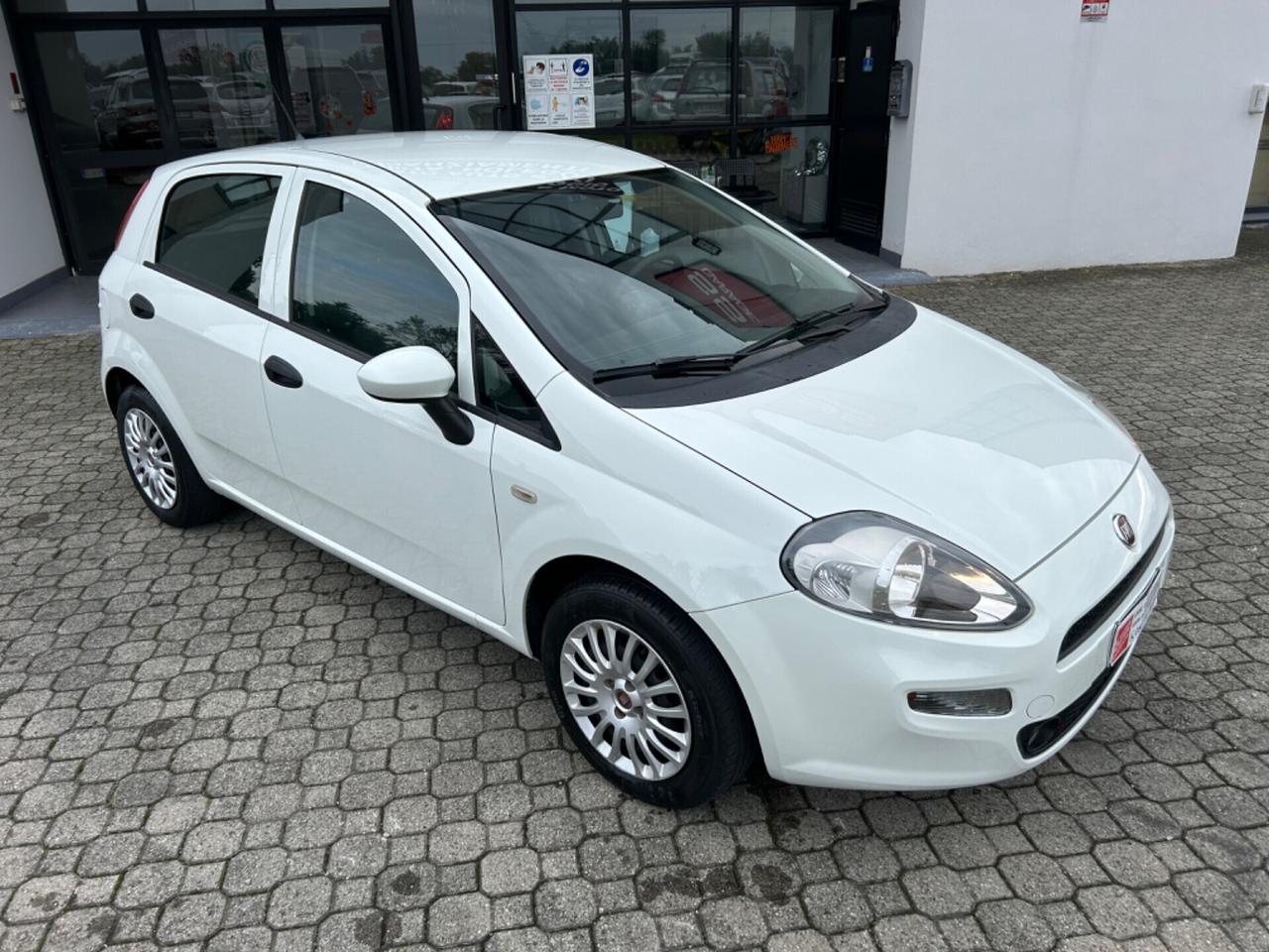 Fiat Punto 1.4 5p. GPL |90000 KM!|NEOPATENTATI