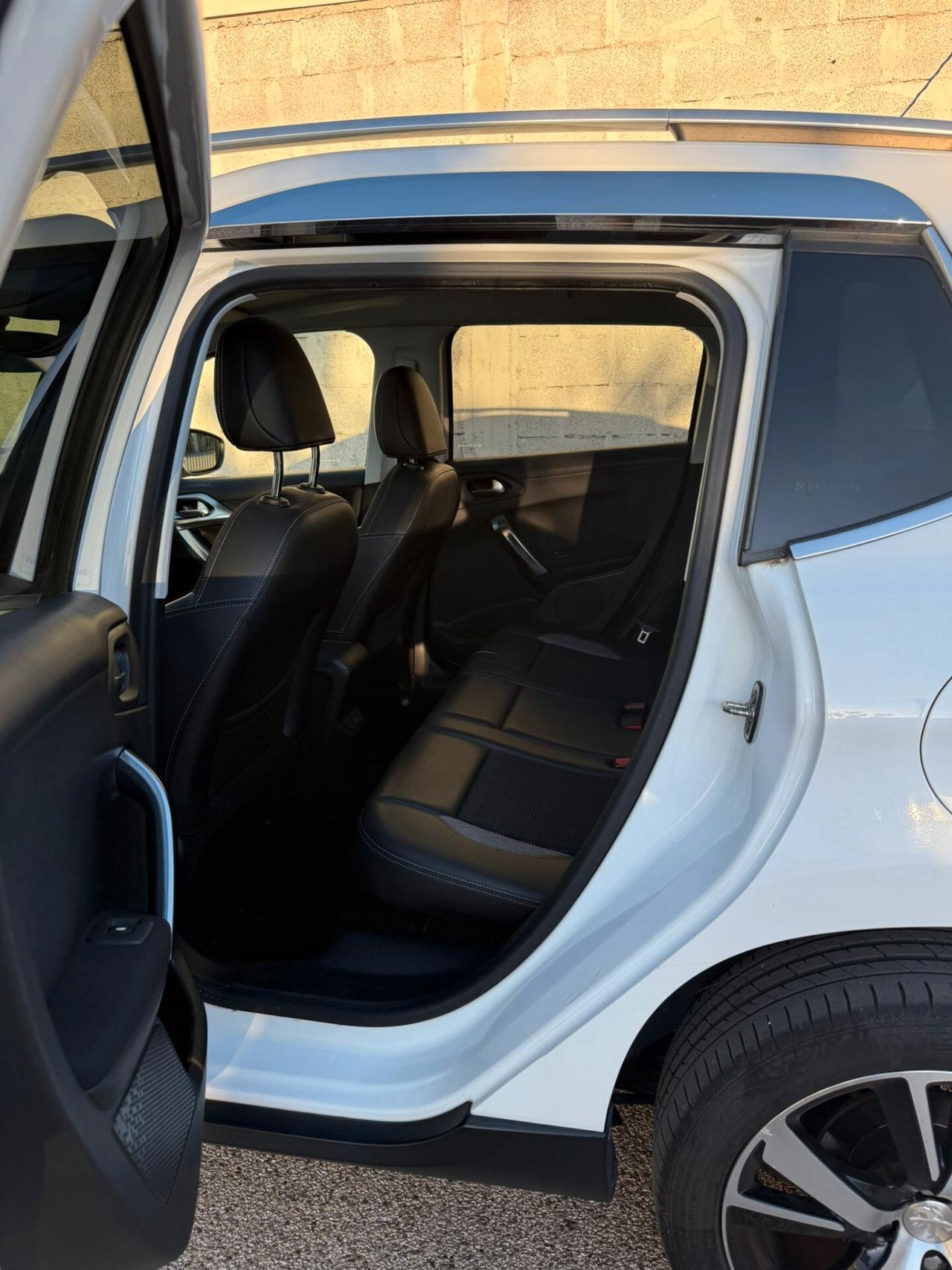 Peugeot 2008 1.6 Allure