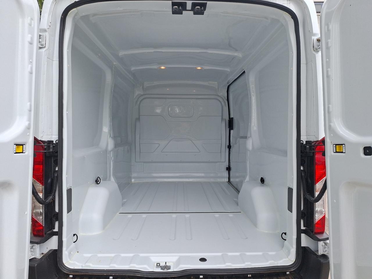 Ford Transit FURGONE 350 L2H2 TREND 2.0 ECO 130 CV + iva