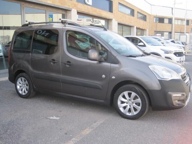 Peugeot Partner Tepee BlueHDi 100 Outdoor